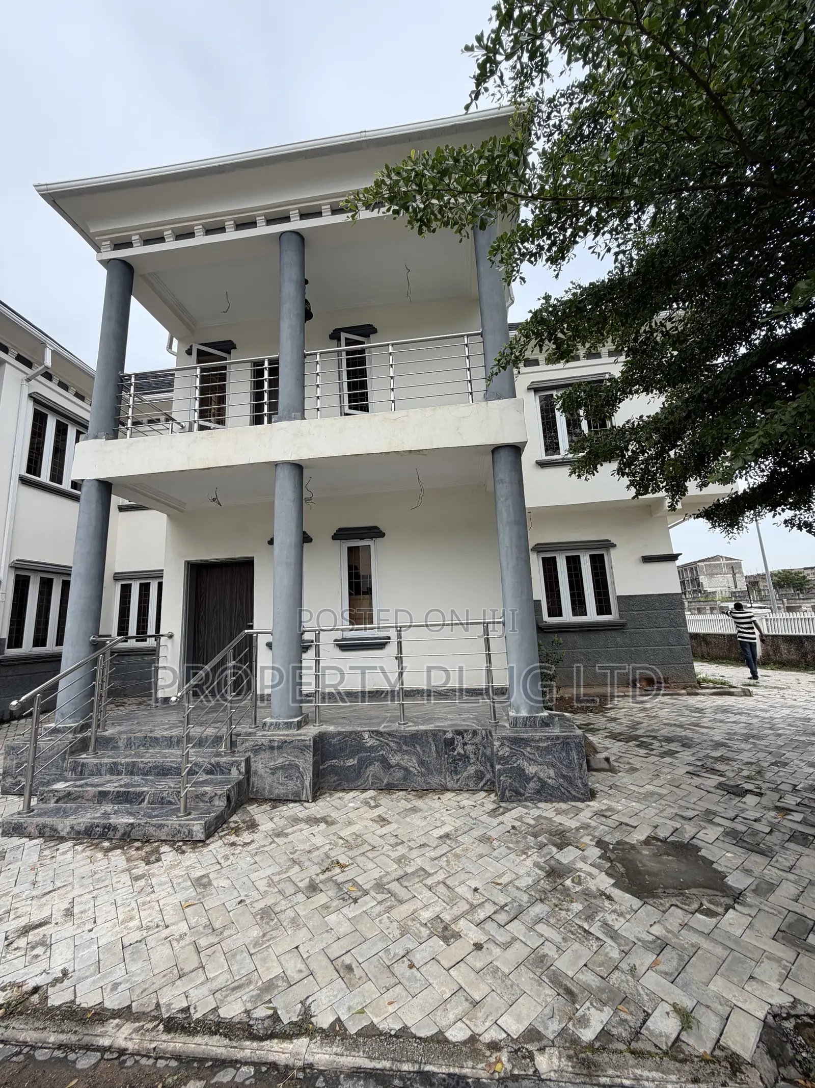4bdrm Duplex in Idu for sale in Idu