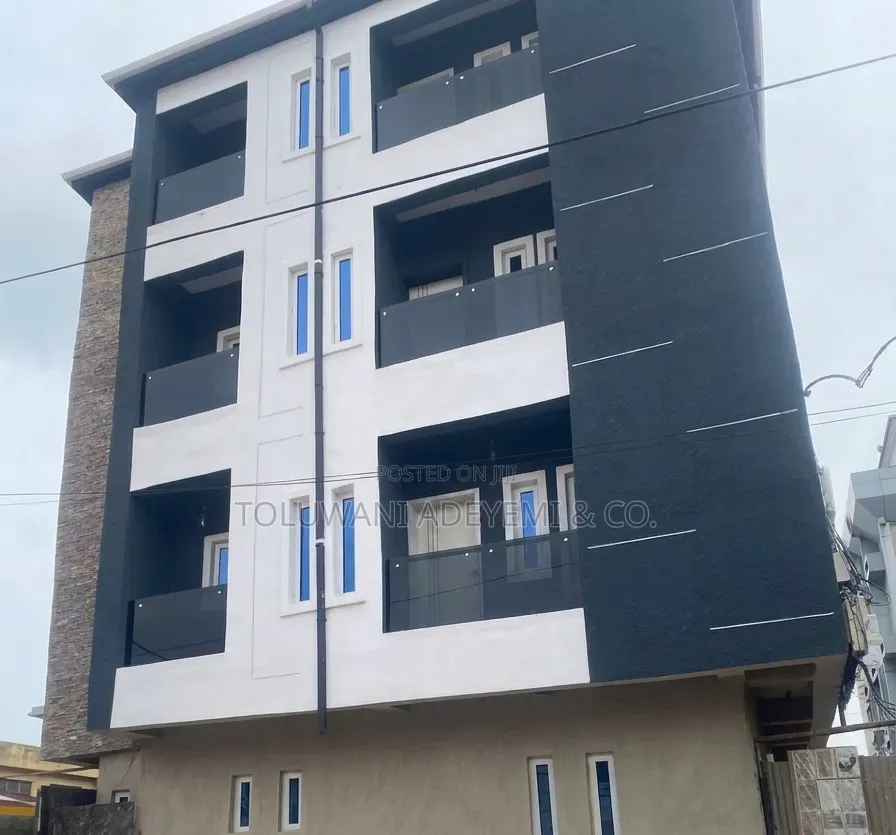 2bdrm Apartment in Sabo / Yaba for sale in Sabo / Yaba