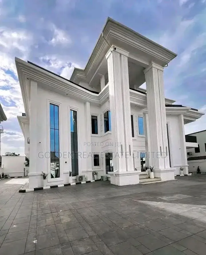 11bdrm Mansion in Guzape District for sale in Guzape District