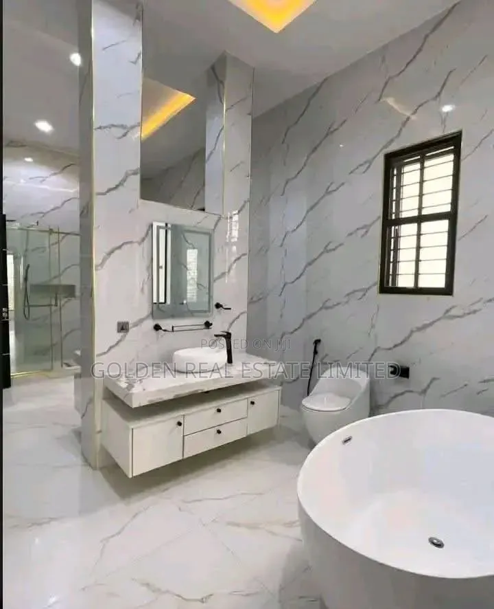 11bdrm Mansion in Guzape District for sale in Guzape District