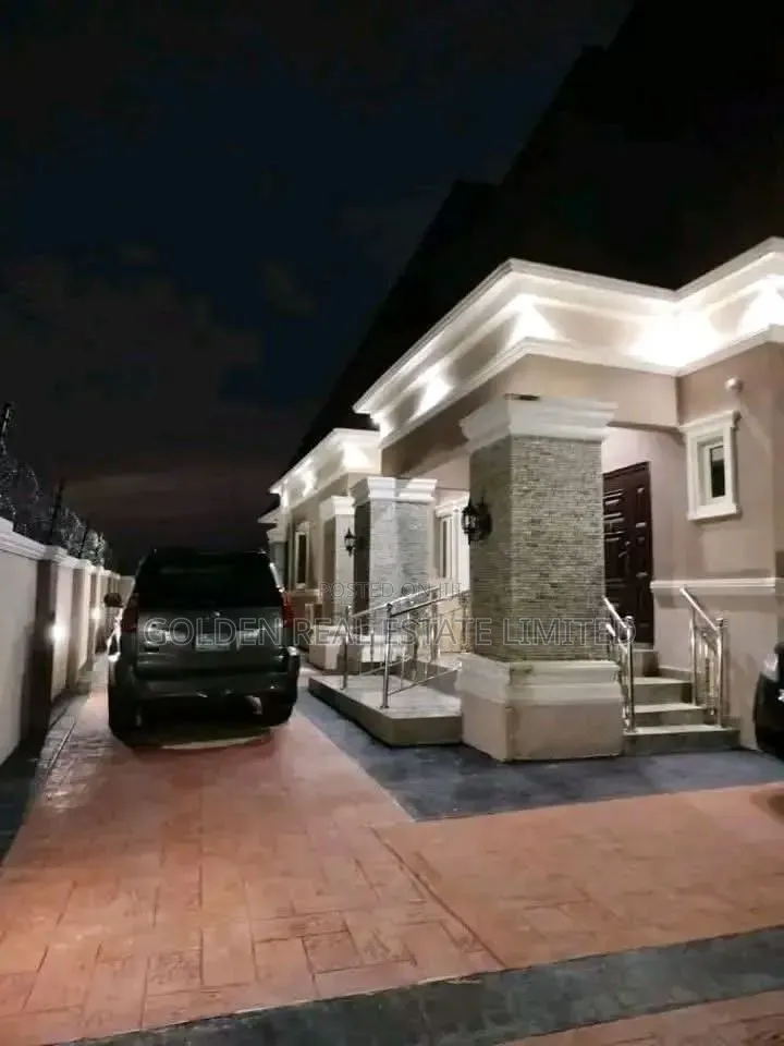 5bdrm Penthouse in Life Camp for sale in Life Camp