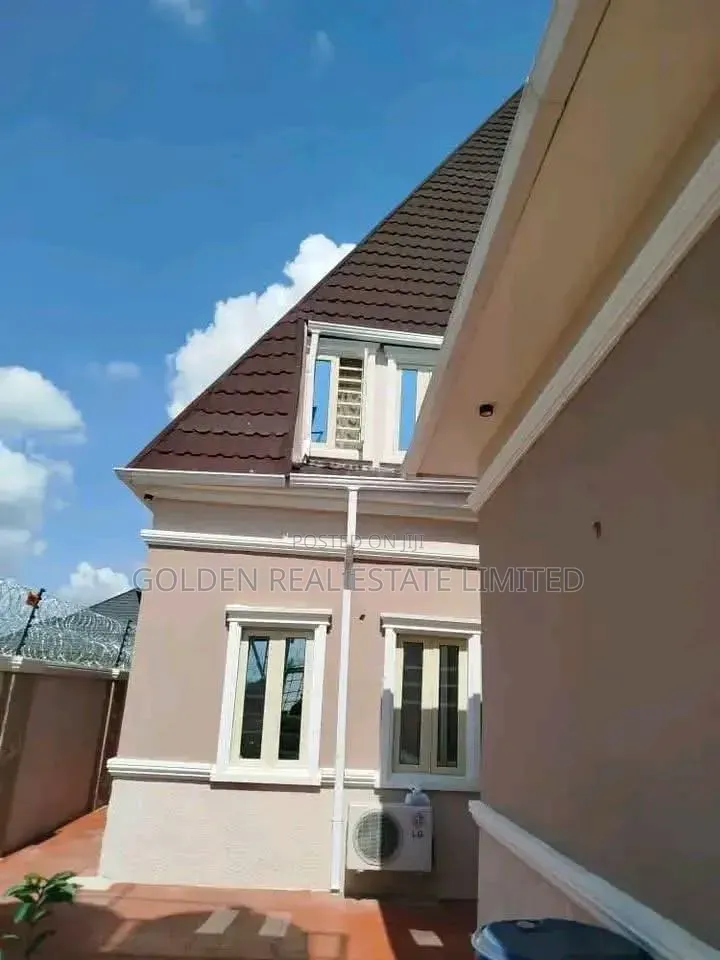 5bdrm Penthouse in Life Camp for sale in Life Camp