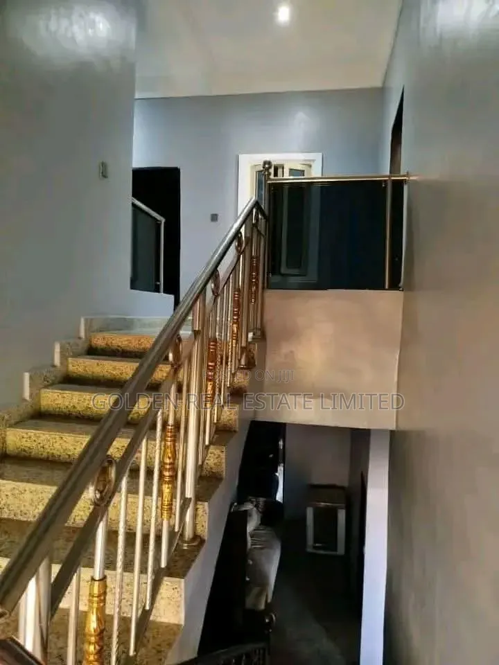 5bdrm Penthouse in Life Camp for sale in Life Camp