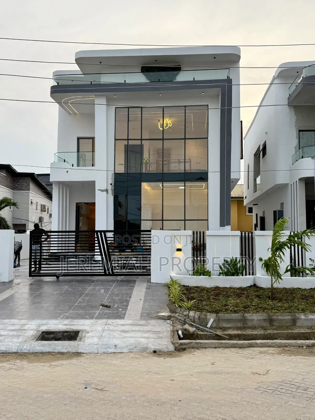 4bdrm Duplex in Berger for sale in Berger