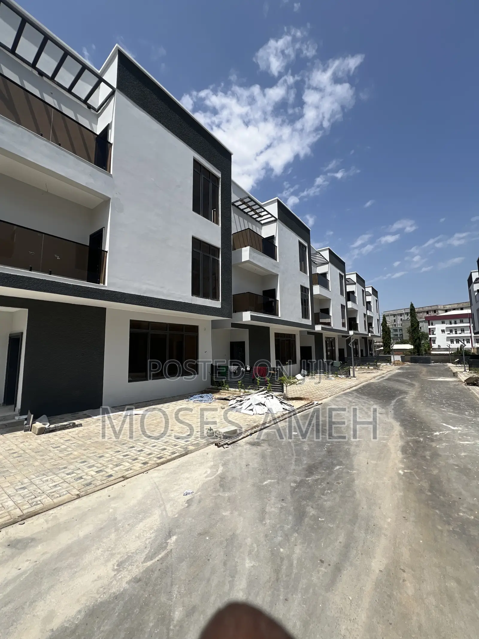 5bdrm Duplex in Mabushi for sale in Mabushi