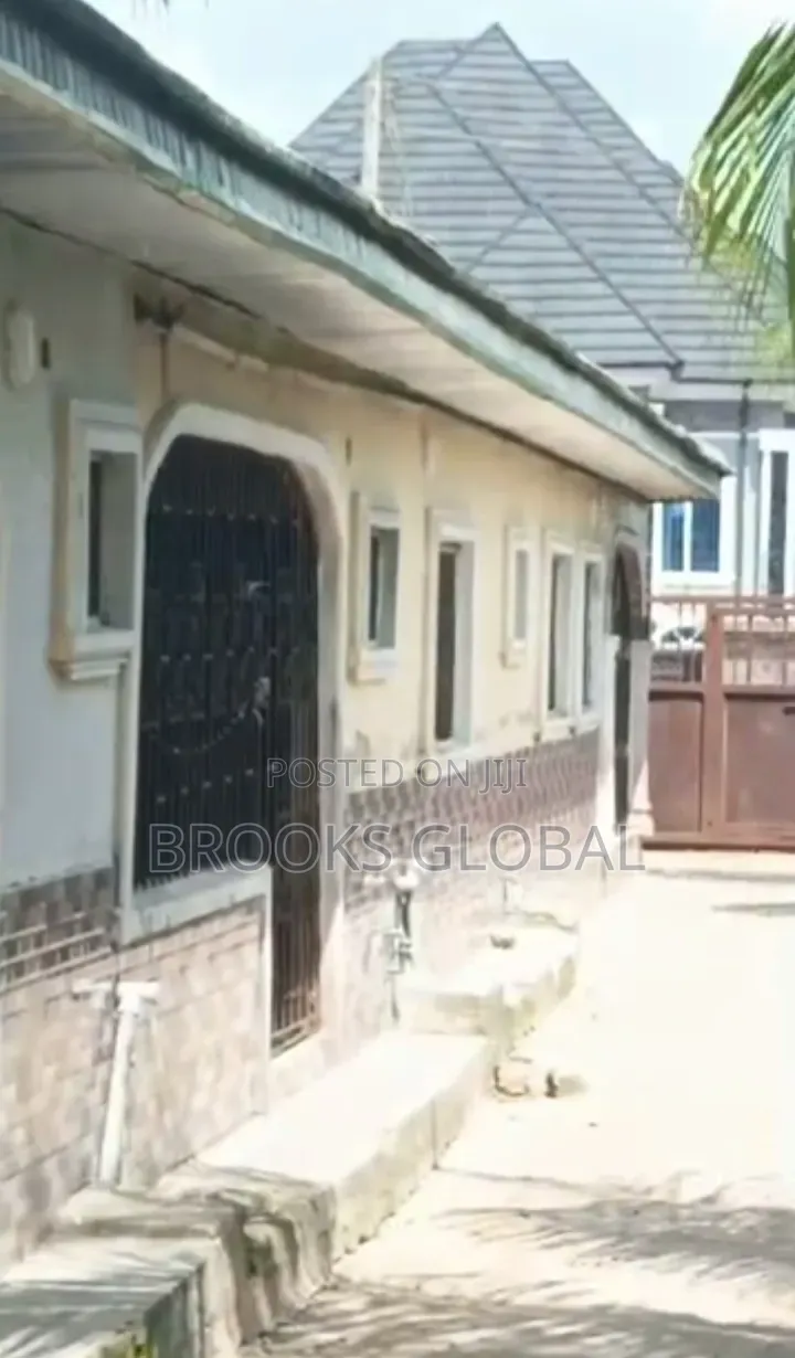 3bdrm Bungalow in Warri for sale in Warri