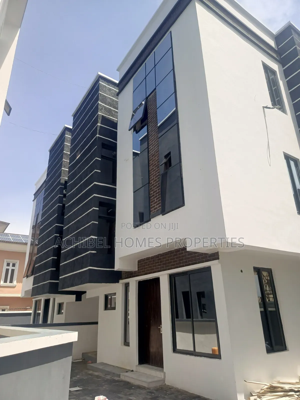4bdrm Duplex in Off Fola Osibo, Lekki Phase 1 for rent in Lekki Phase 1
