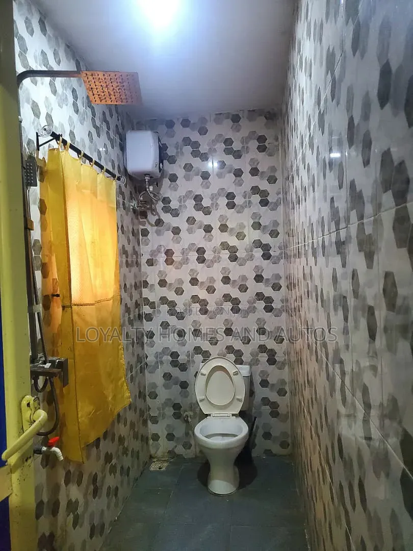 25 Rooms Hotel for Sale in Egbeda
