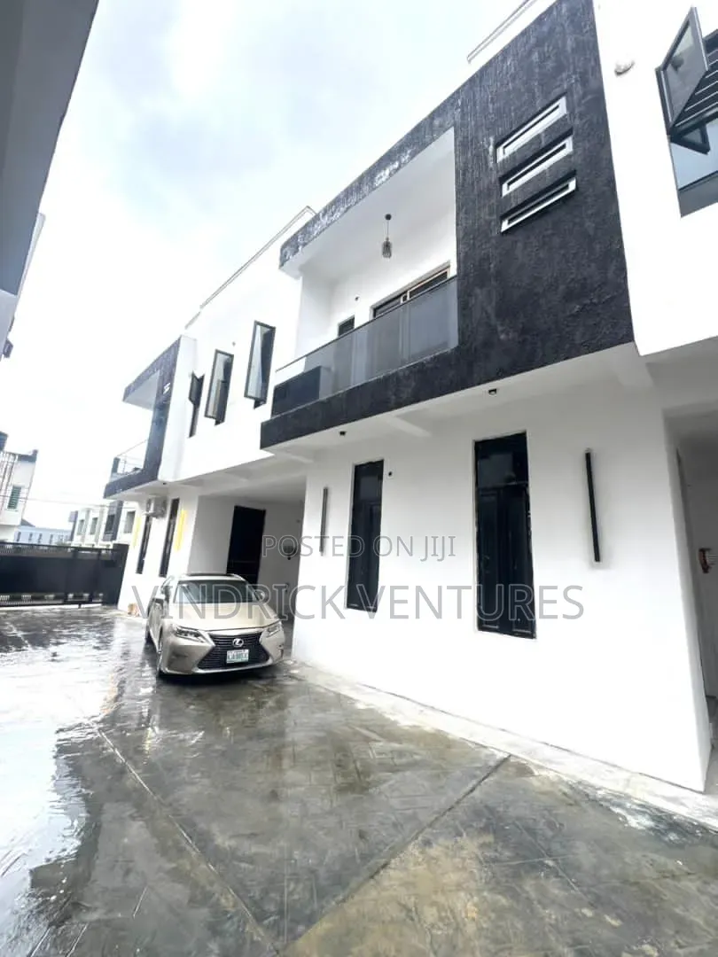 4bdrm Duplex in Metro Homes, Off Lekki-Epe Expressway for rent in Off Lekki-Epe Expressway