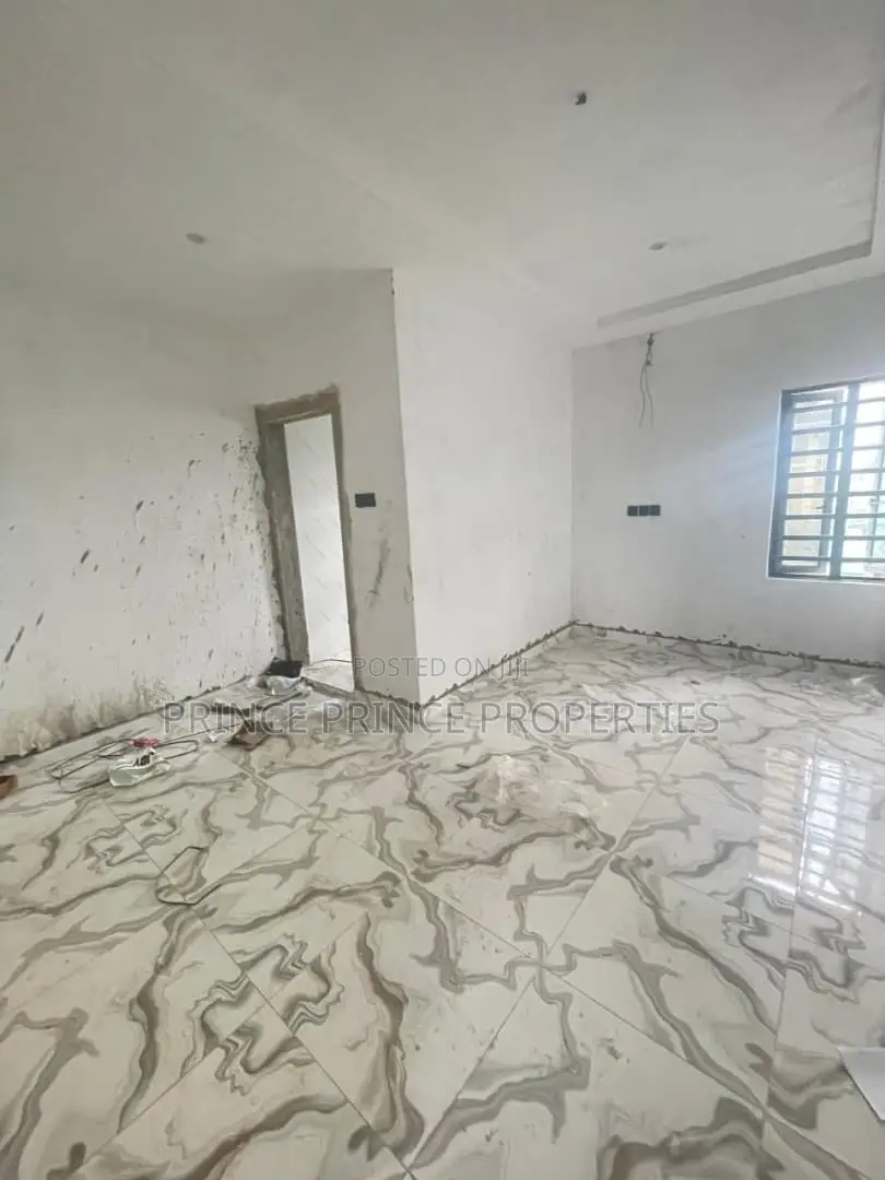 Furnished 2bdrm Apartment in Surulere for sale in Aguda / Surulere