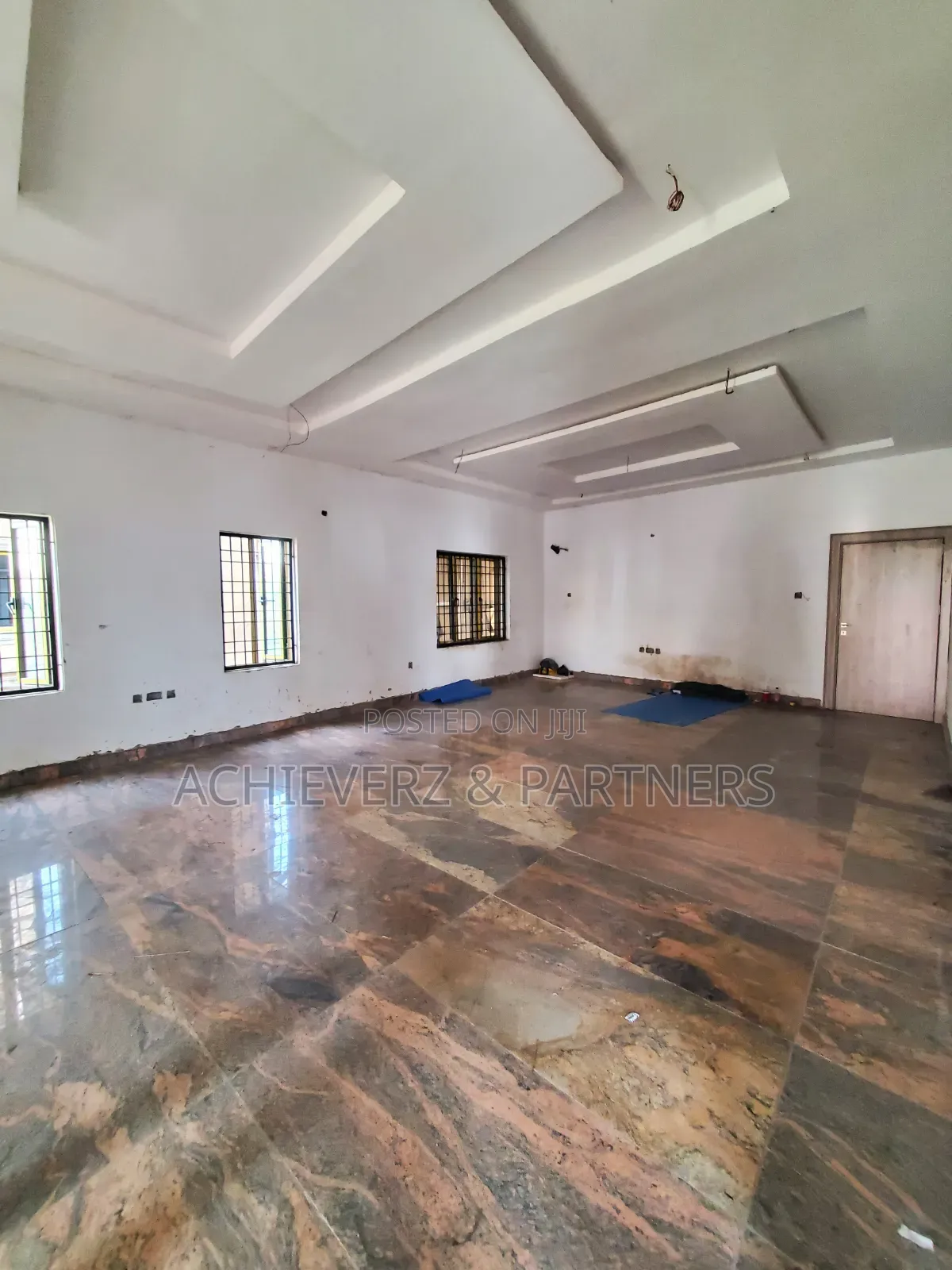 5bdrm Duplex in Asokoro for sale in Asokoro
