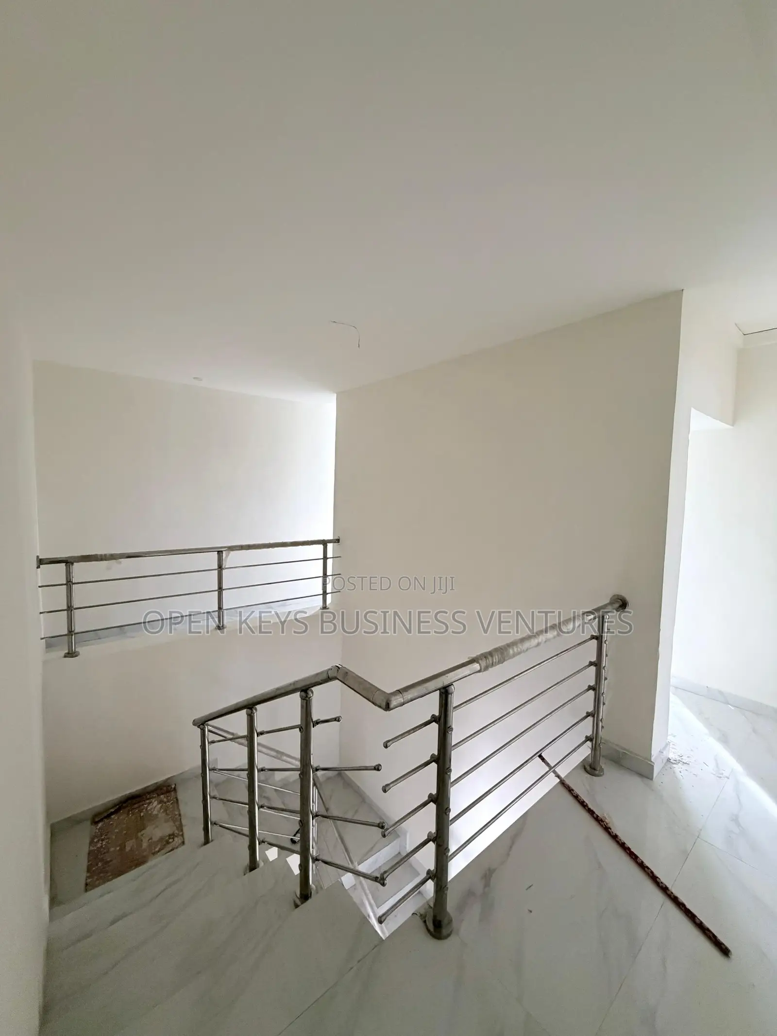 4bdrm Duplex in Airforce, Bashorun, Akobo for sale in Akobo