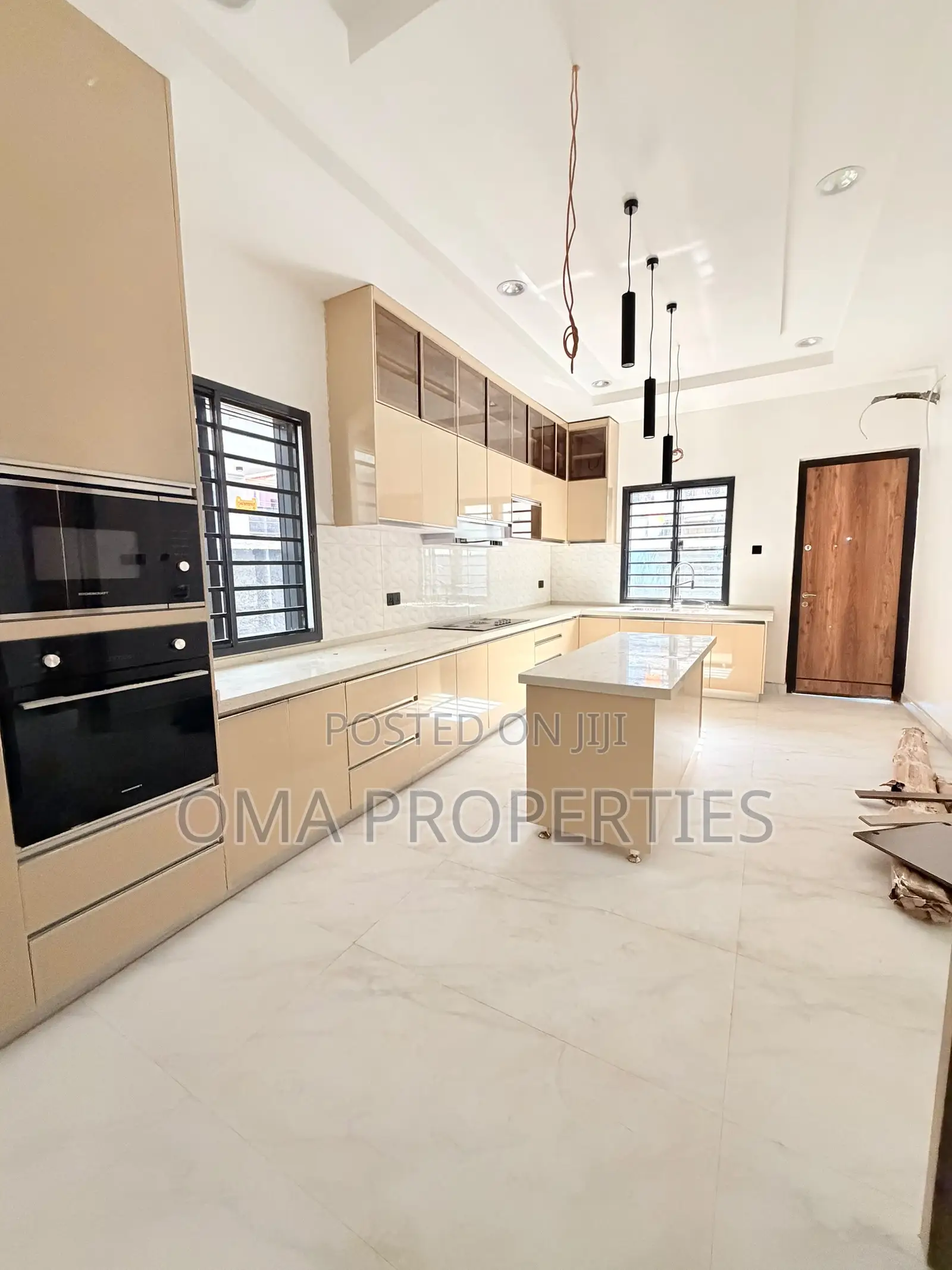 Furnished 5bdrm House in Omole Phase 1 for sale in Omole Phase 1