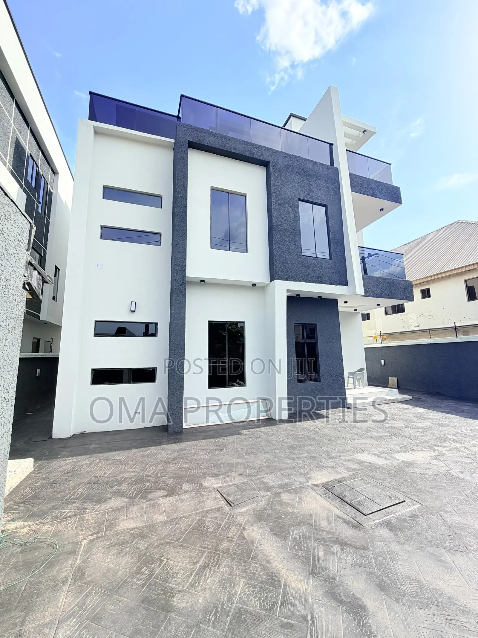 Furnished 5bdrm House in Omole Phase 1 for sale in Omole Phase 1