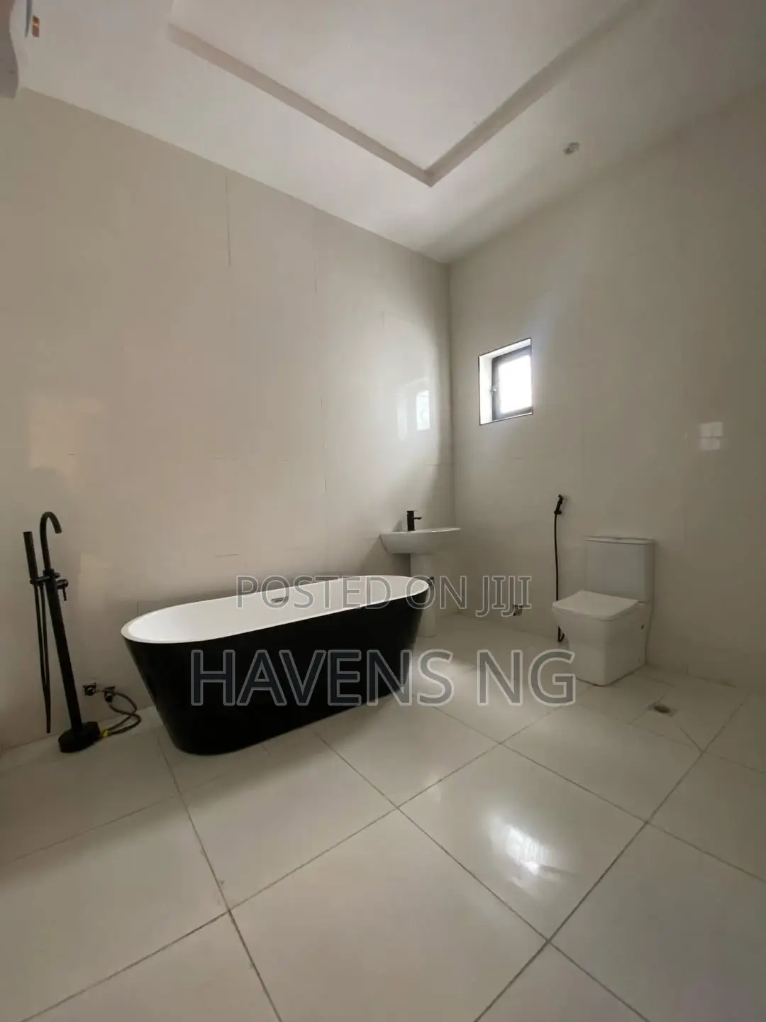 4bdrm Duplex in Lekki Phase 2 for sale in Lekki Phase 2