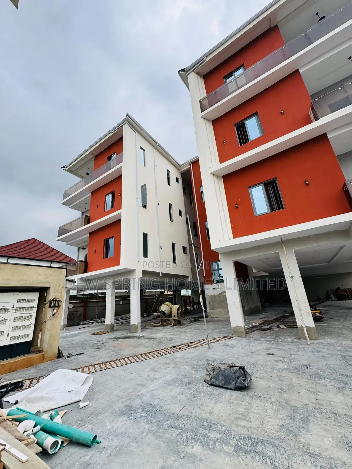 4bdrm Apartment in Gra for sale in Ikeja GRA