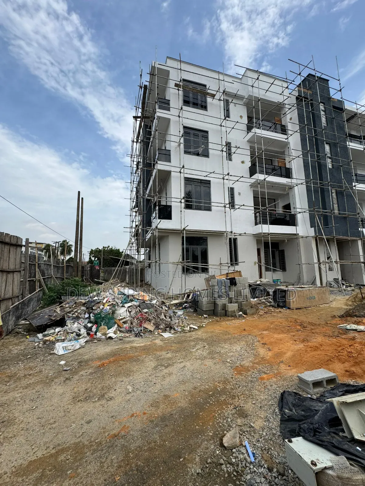 3bdrm Apartment in Gra for sale in Ikeja GRA