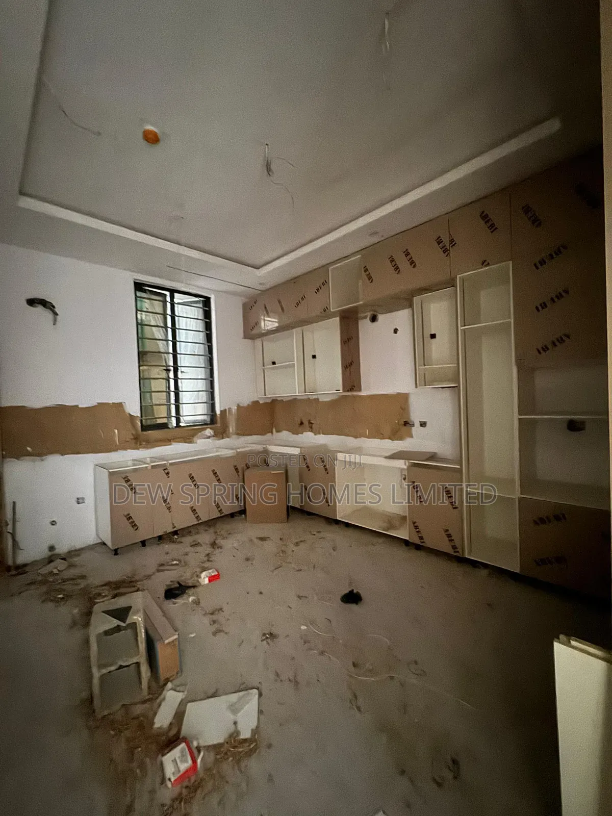 3bdrm Apartment in Gra for sale in Ikeja GRA