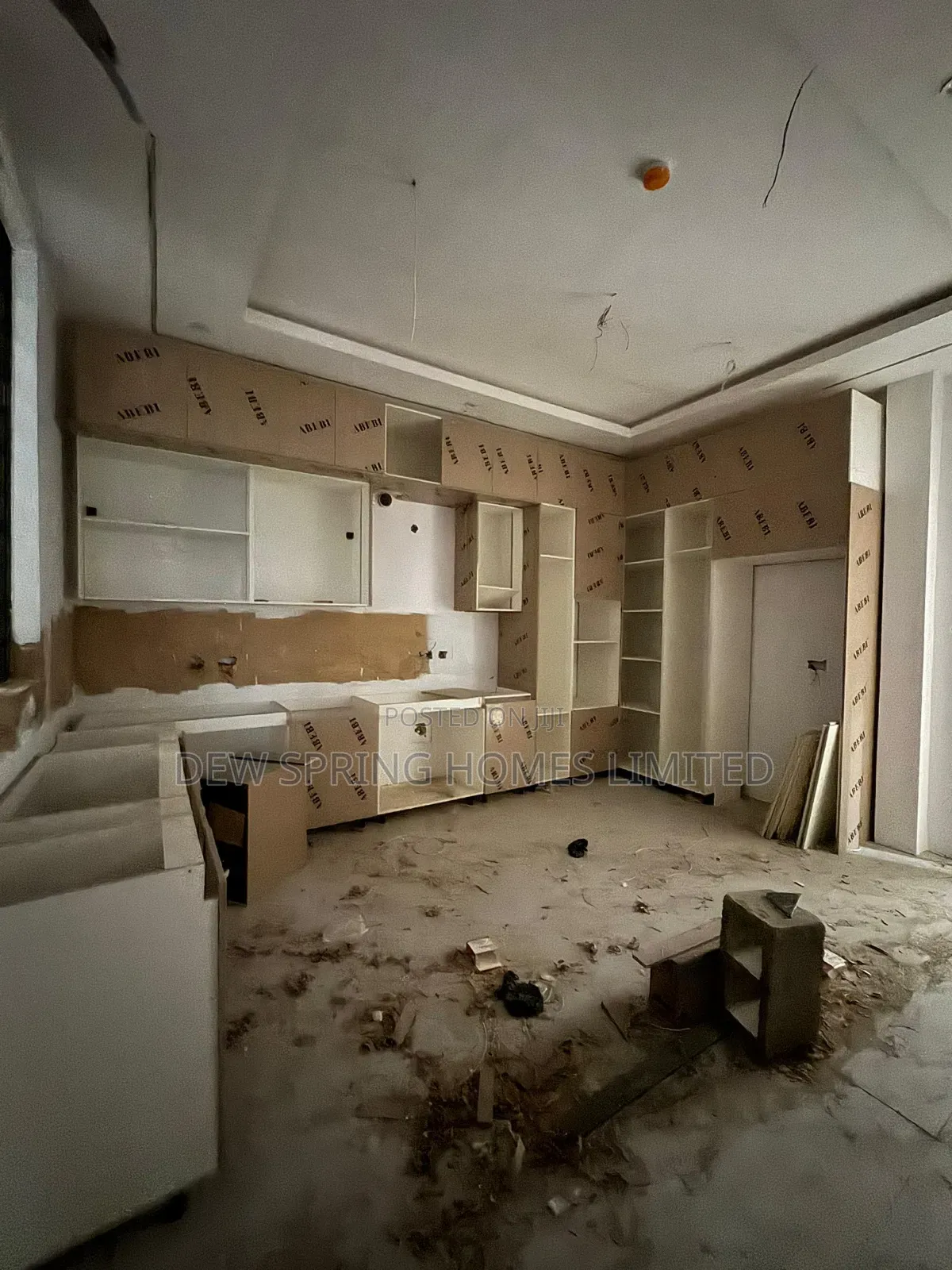 3bdrm Apartment in Gra for sale in Ikeja GRA