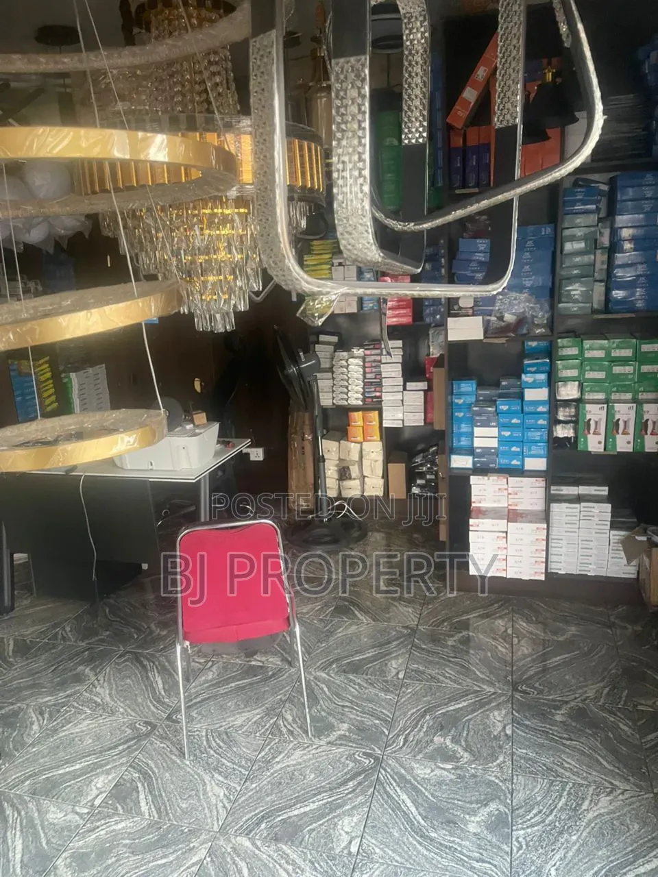 30.5 SQM Shop Close to Major Road to Let in Kubwa