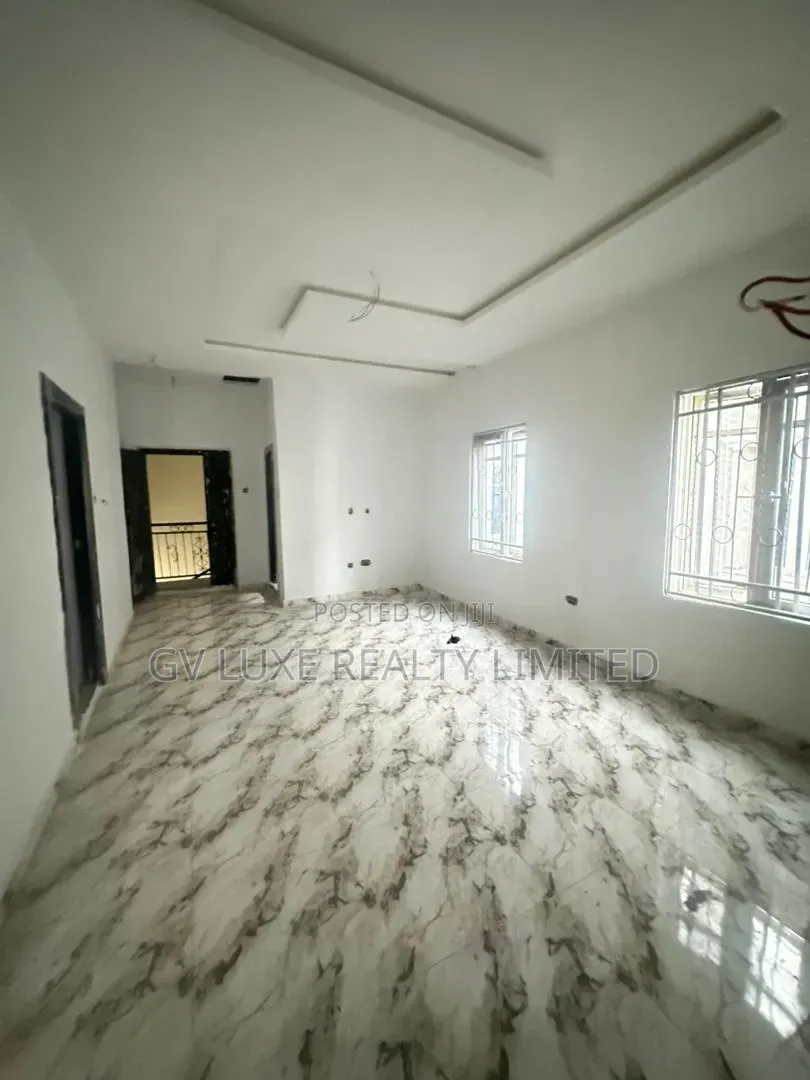 Mini Flat in Lekki Scheme for rent in Off Lekki-Epe Expressway