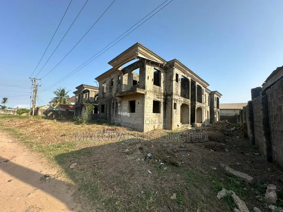 20bdrm Block Of Flats In Rabaka, Ibeshe / Ikorodu For Sale in Ibeshe / Ikorodu
