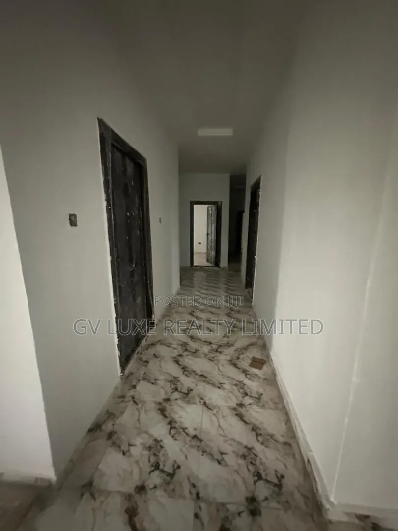 Mini Flat in Lekki Scheme for rent in Off Lekki-Epe Expressway