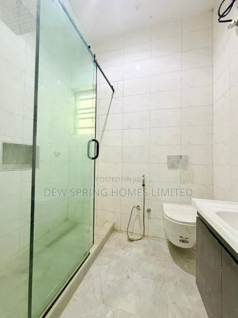 4bdrm Duplex in Gra for sale in Ikeja GRA