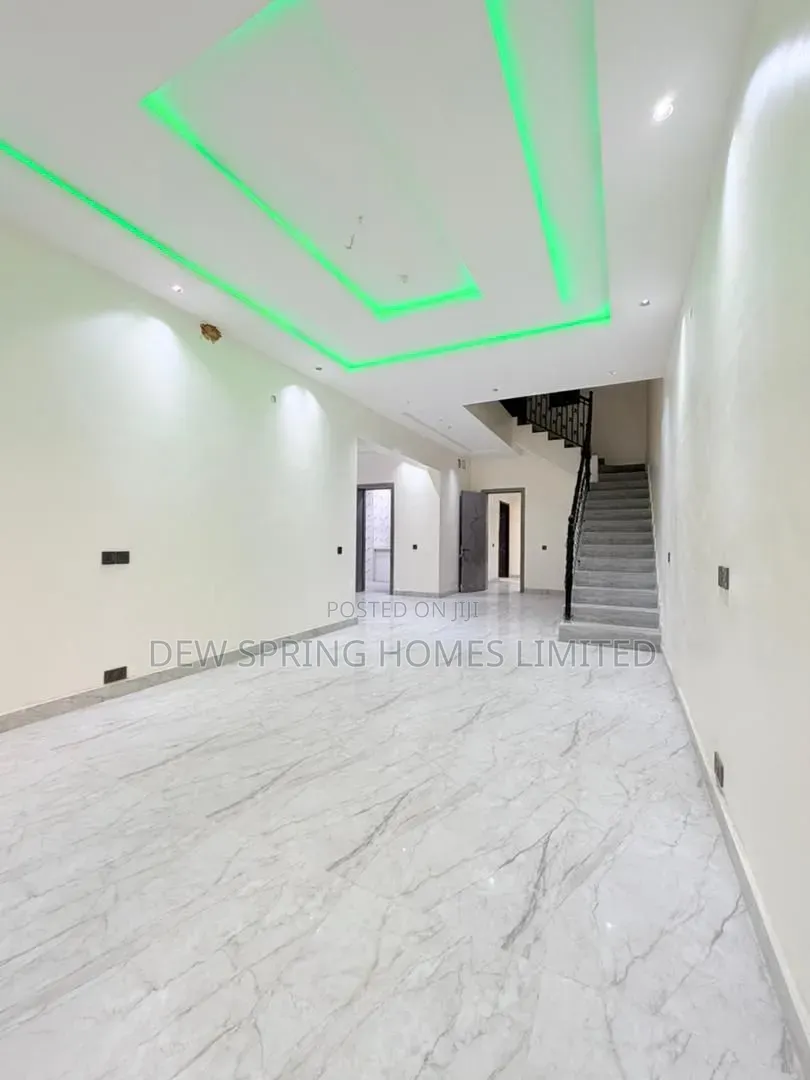 4bdrm Duplex in Gra for sale in Ikeja GRA