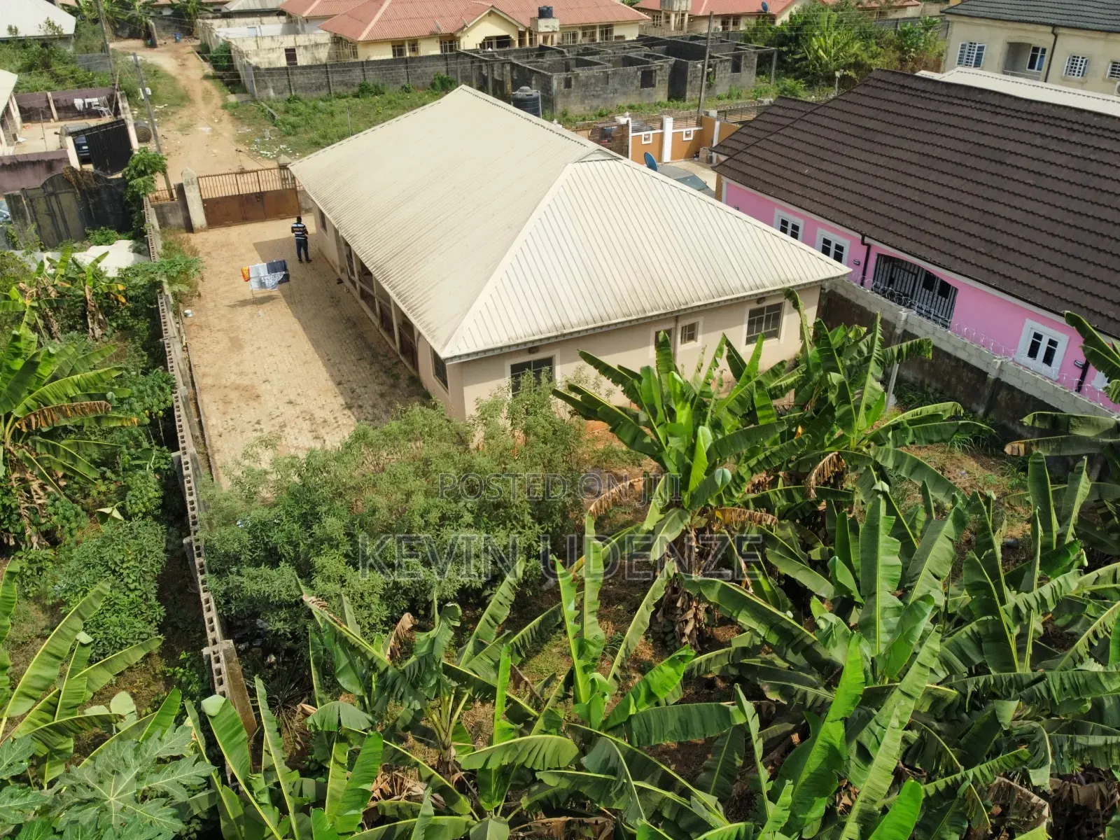 2bdrm Bungalow in Igbogbo for sale in Igbogbo