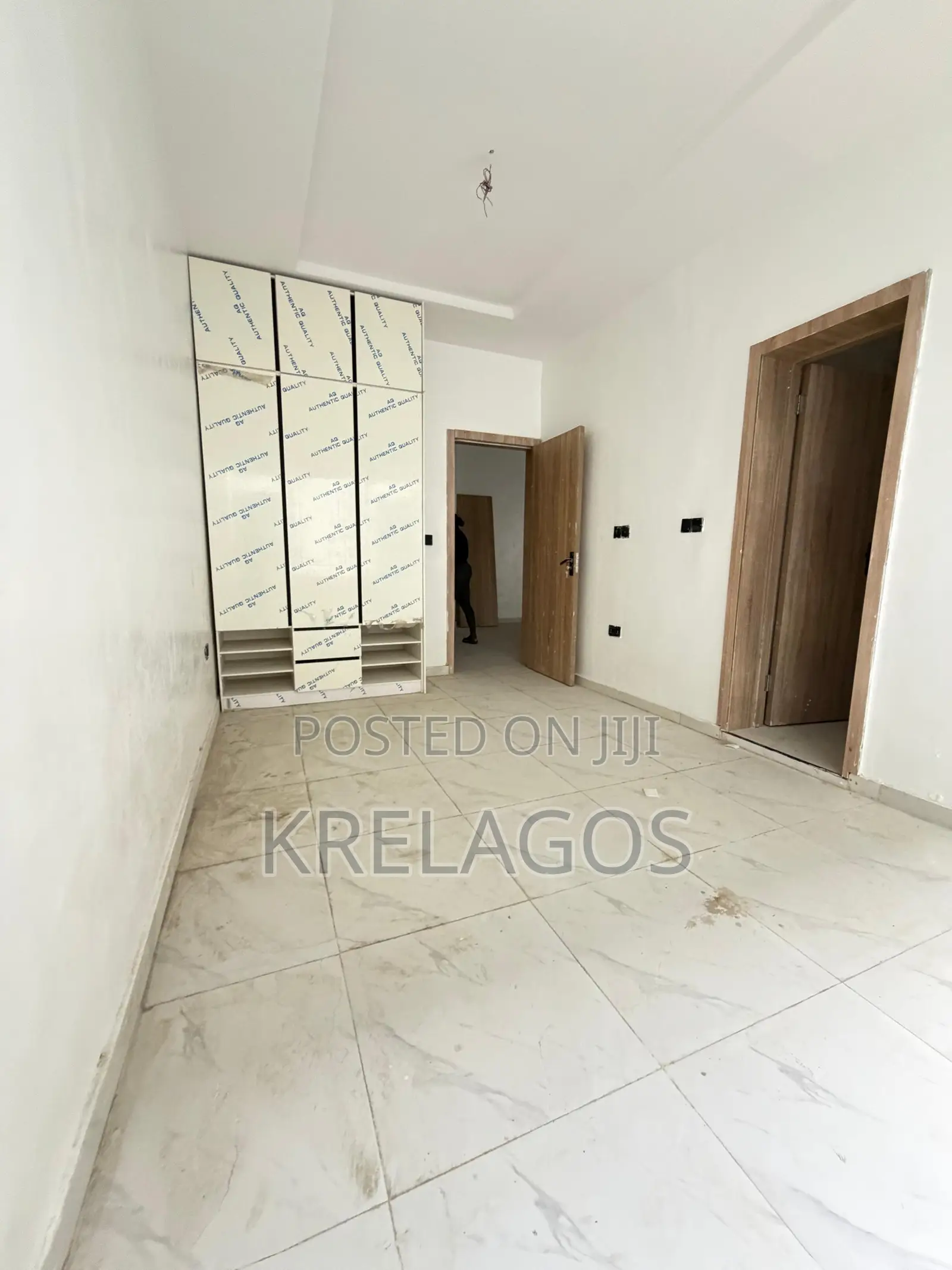 2bdrm Apartment in Ikate for sale in Ikate