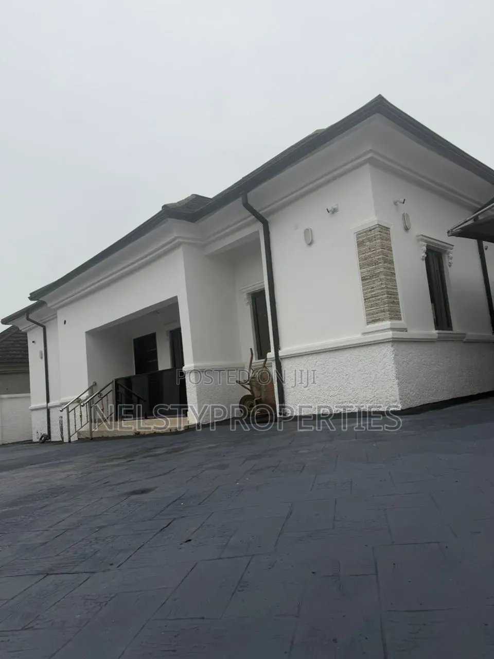 3bdrm Bungalow in Efab Queen'S, Karsana for sale in Karsana