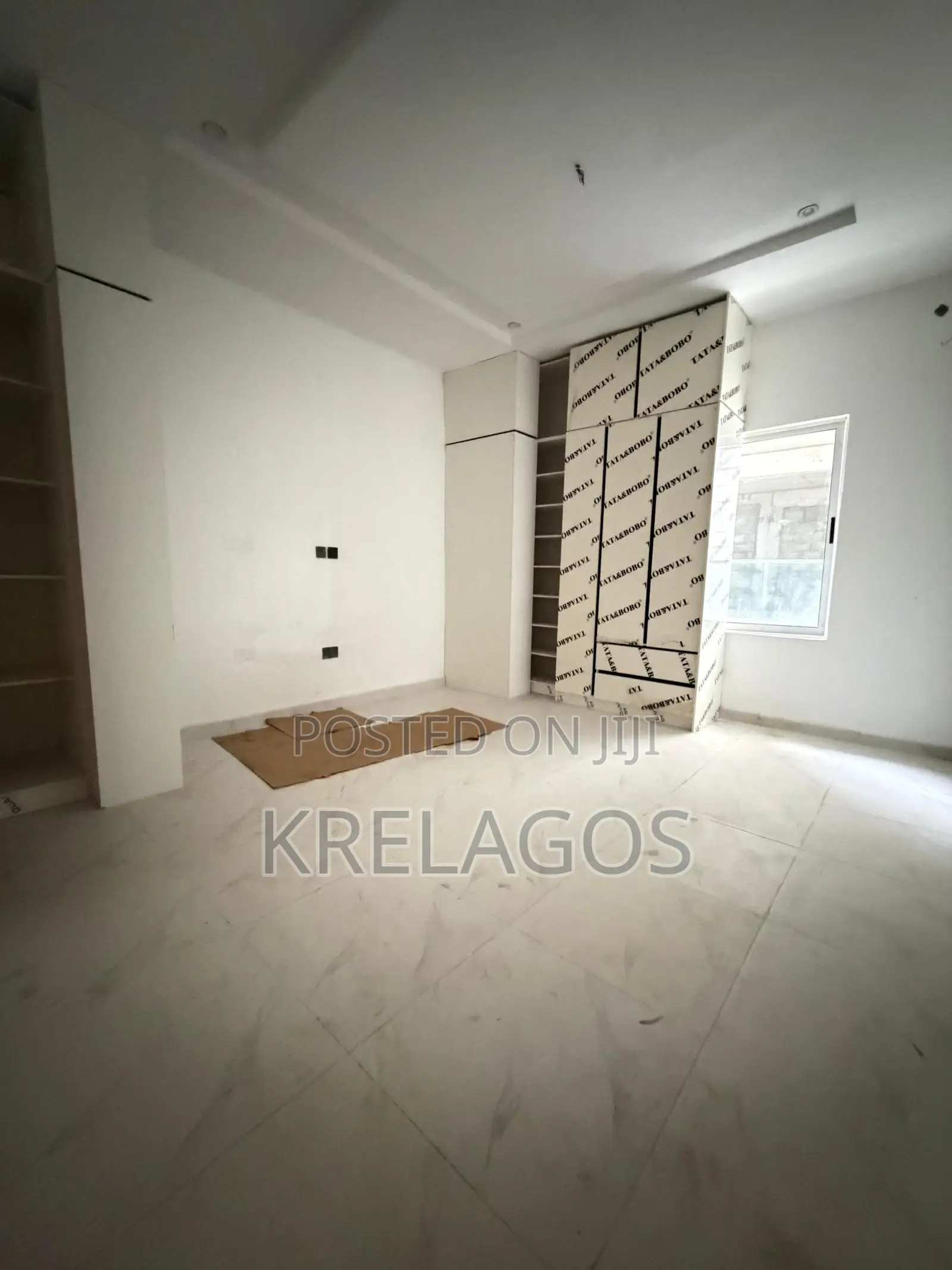1bdrm Apartment in Ikate for sale in Ikate