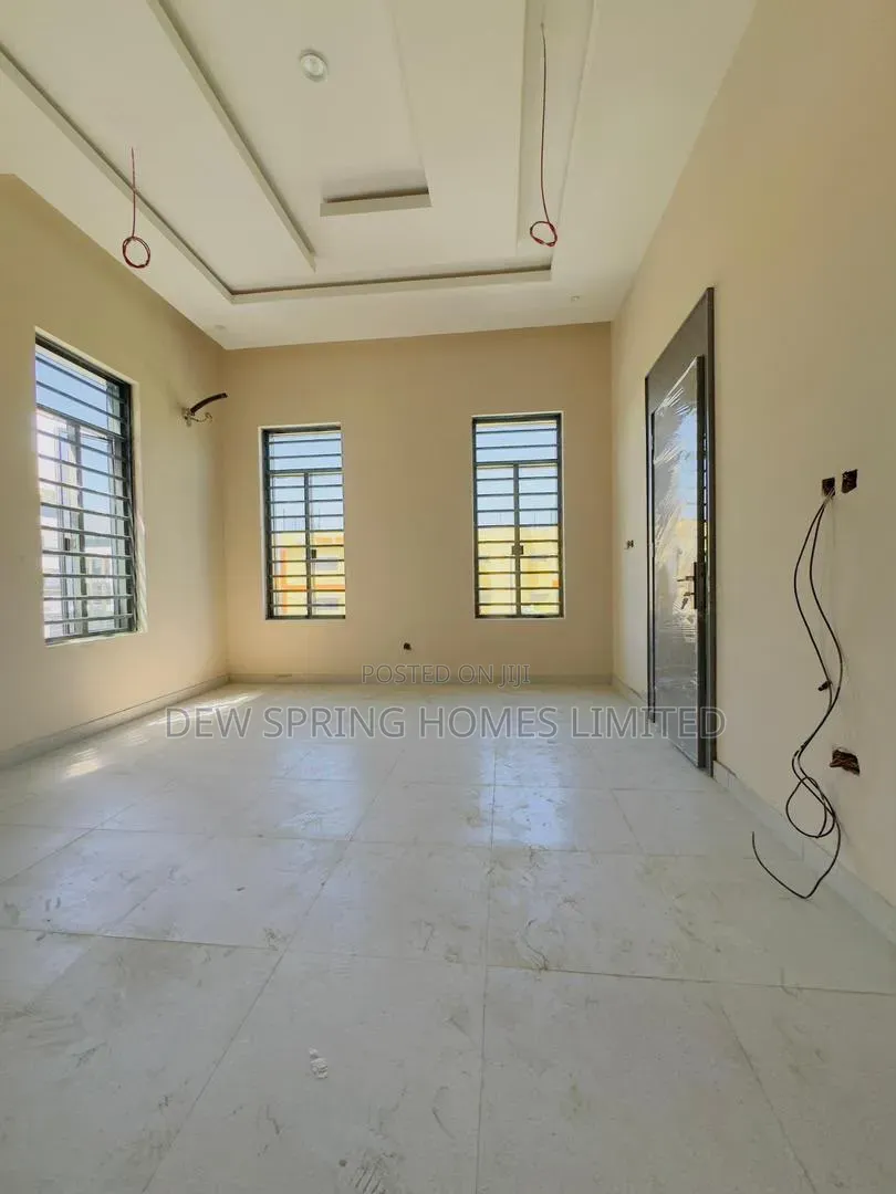3bdrm Apartment in Opebi for sale in Opebi