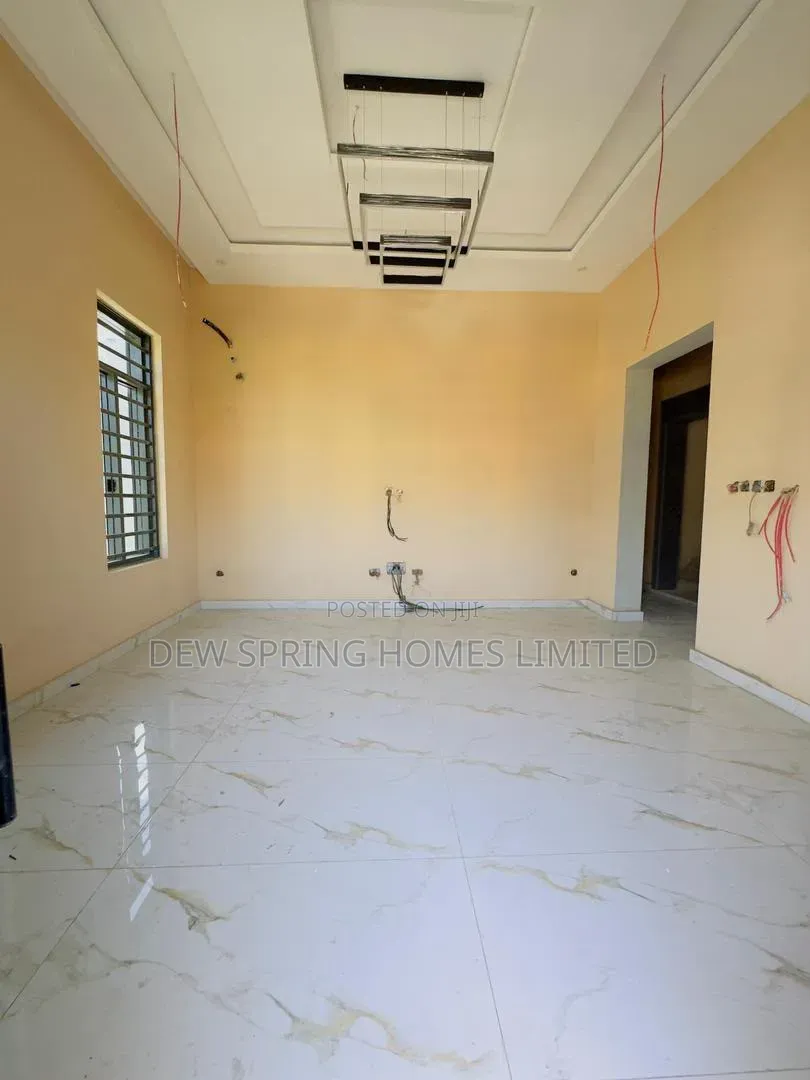 3bdrm Apartment in Opebi for sale in Opebi