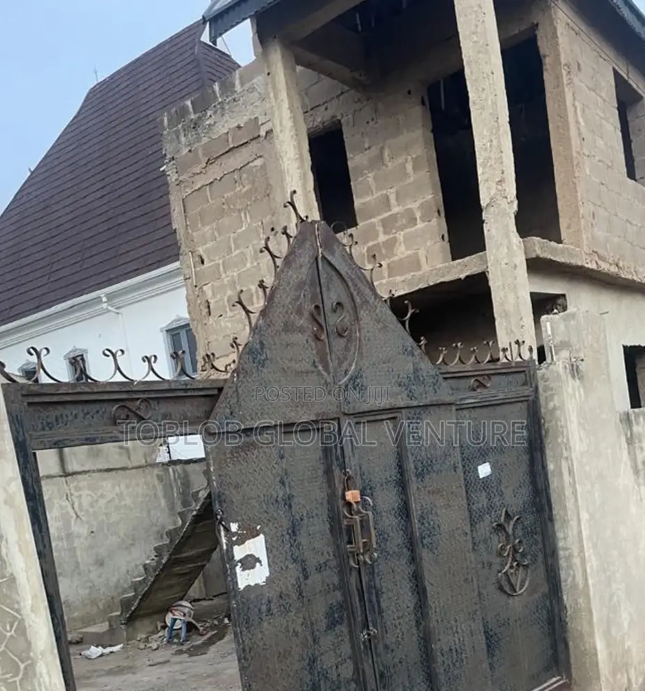 3bdrm Bungalow in Tireadara Estate, Akala Express for sale in Akala Express