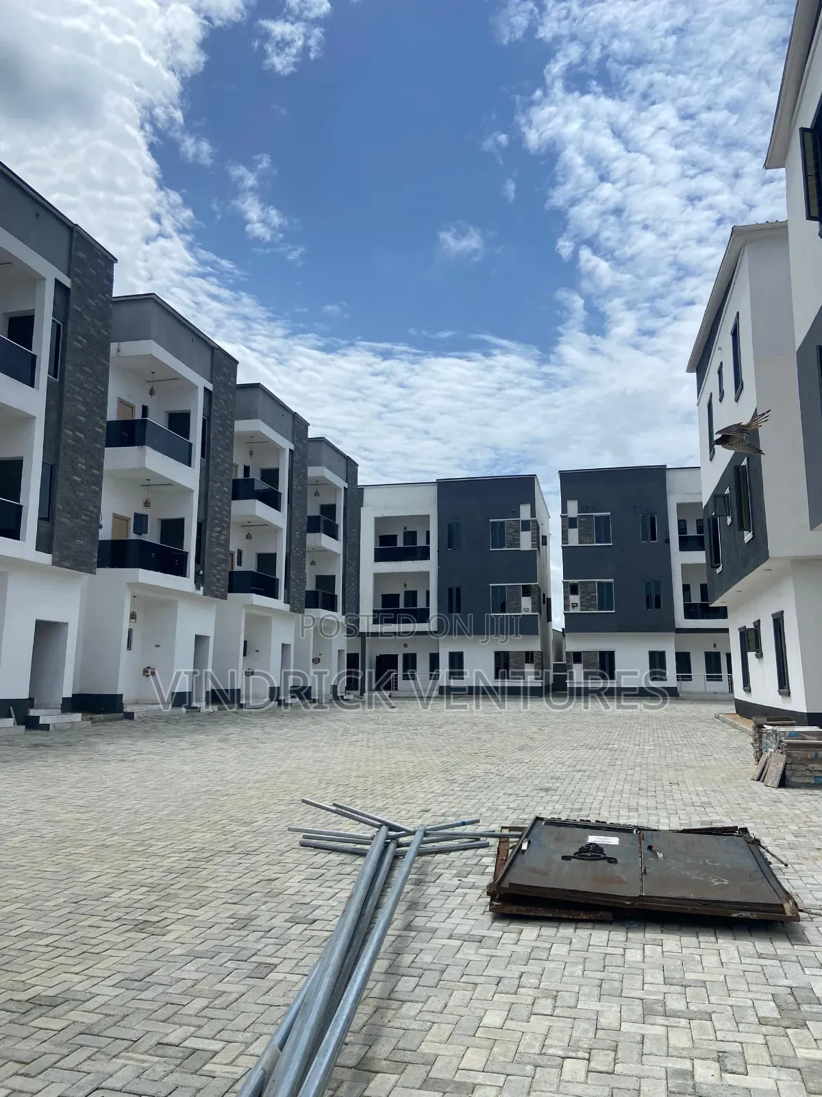 2bdrm Block of Flats in Mobil Road Ilaje for sale in Ilaje / Lekki