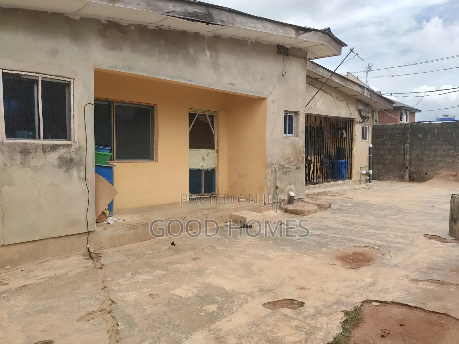 20bdrm Block of Flats in Akesan, Igando / Ikotun/Igando for sale in Igando / Ikotun/Igando
