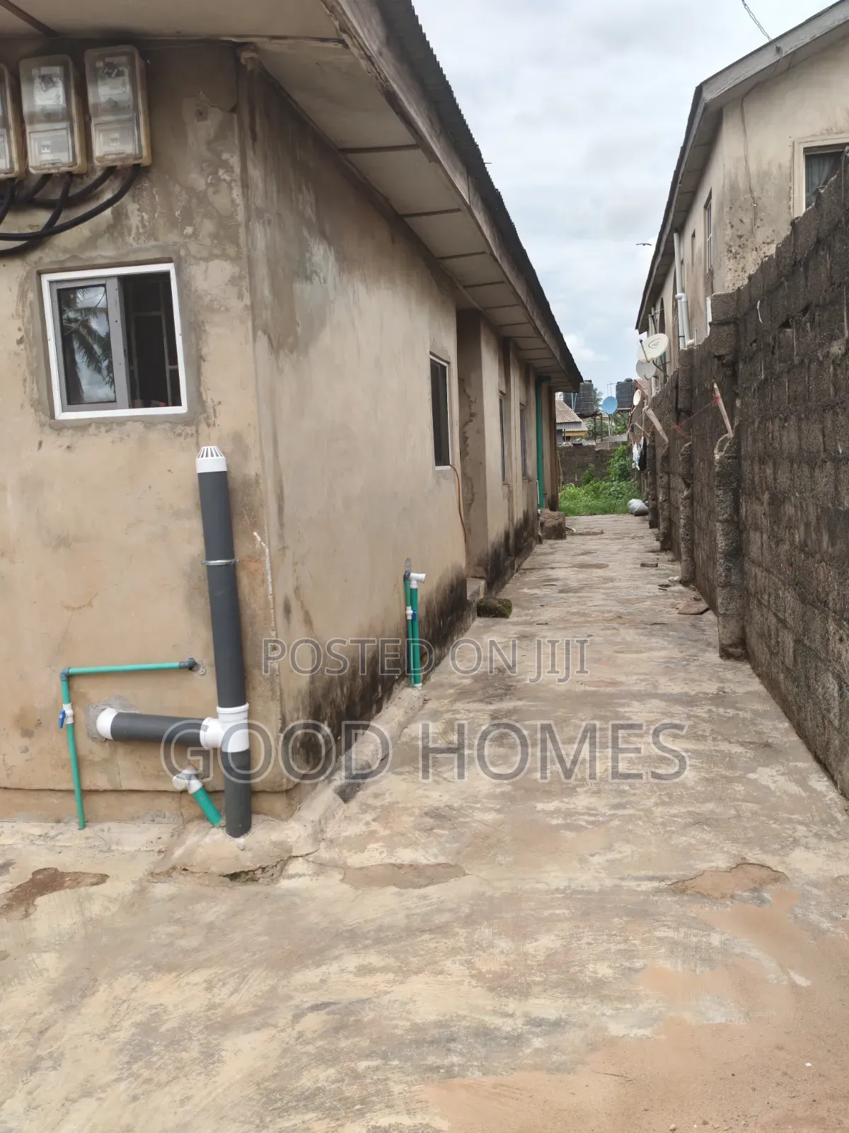 20bdrm Block of Flats in Akesan, Igando / Ikotun/Igando for sale in Igando / Ikotun/Igando