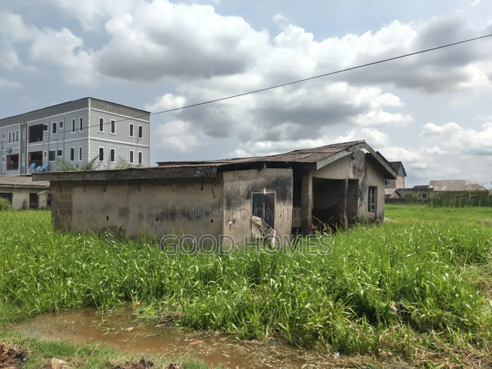 6bdrm Room & Parlour in Budebu, Ijegun for sale in Ijegun