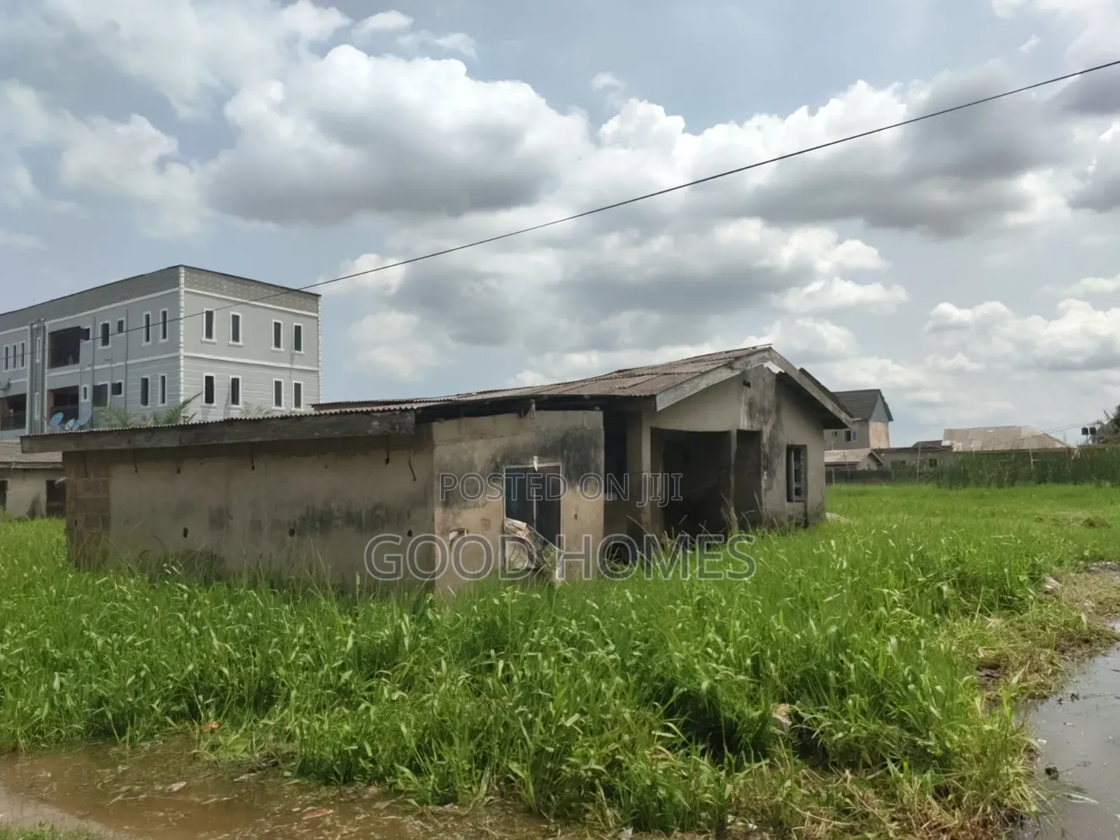 6bdrm Room & Parlour in Budebu, Ijegun for sale in Ijegun