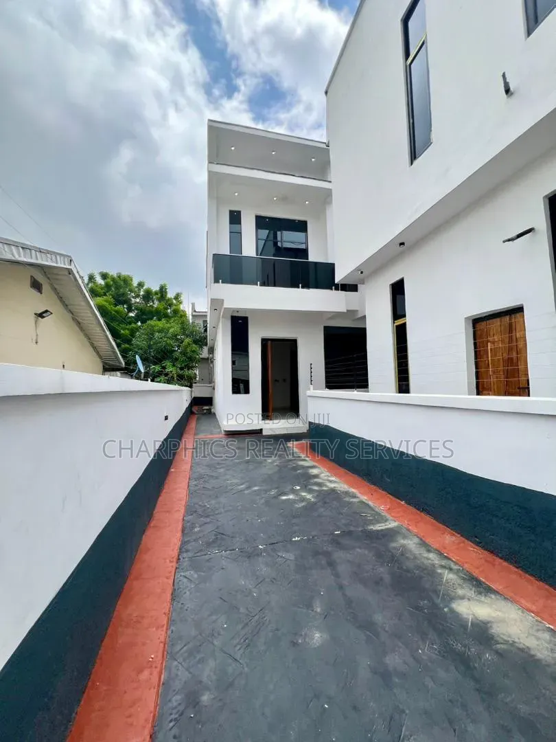 4bdrm Duplex in Off Lekki-Epe Expressway for sale in Off Lekki-Epe Expressway