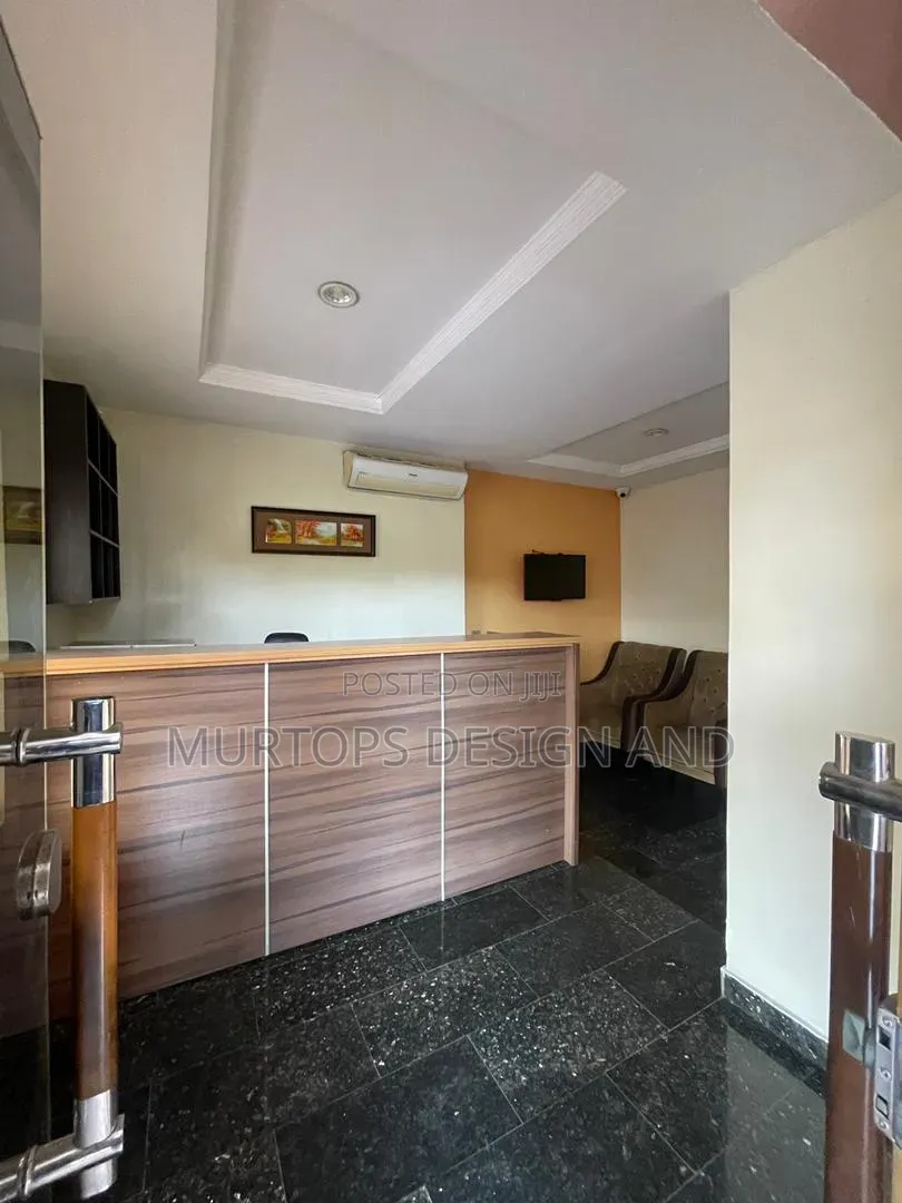 3bdrm Apartment in Ikoyi S.W for rent in Ikoyi S.W