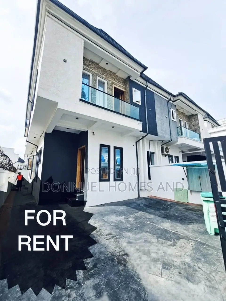 4bdrm Duplex in Ikota for rent in Ikota
