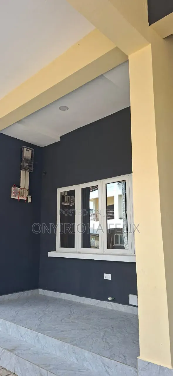 3bdrm Townhouse / Terrace in Paradise Estate Ii, Life Camp For Rent in Life Camp