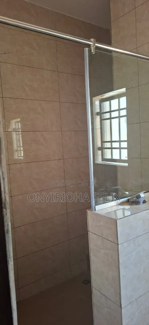 3bdrm Townhouse / Terrace in Paradise Estate Ii, Life Camp For Rent in Life Camp