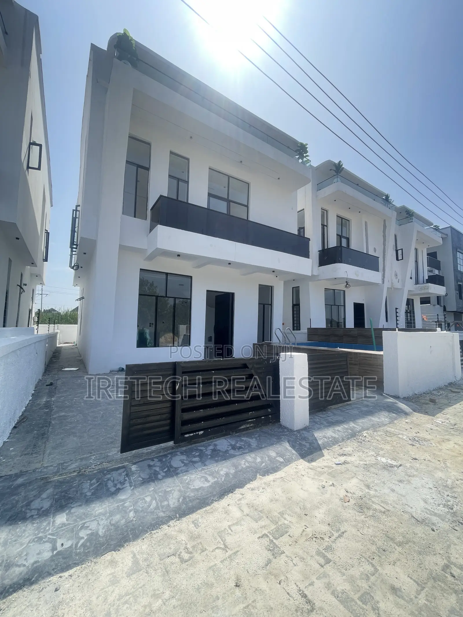 4bdrm Duplex in Ajah Secured Estate, Olokonla for sale in Olokonla