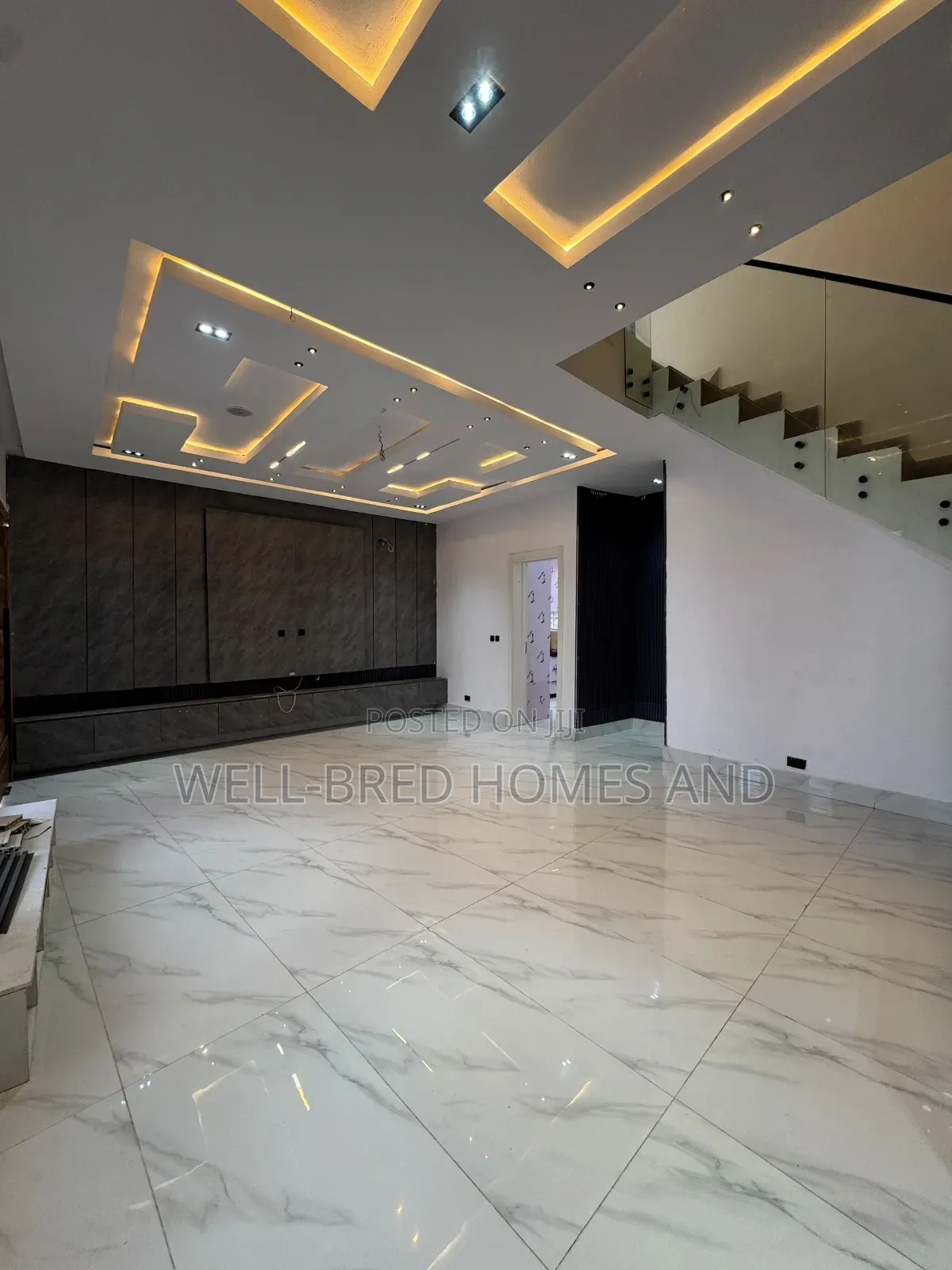 4bdrm Duplex in Thomas Estate, for sale in Thomas Estate