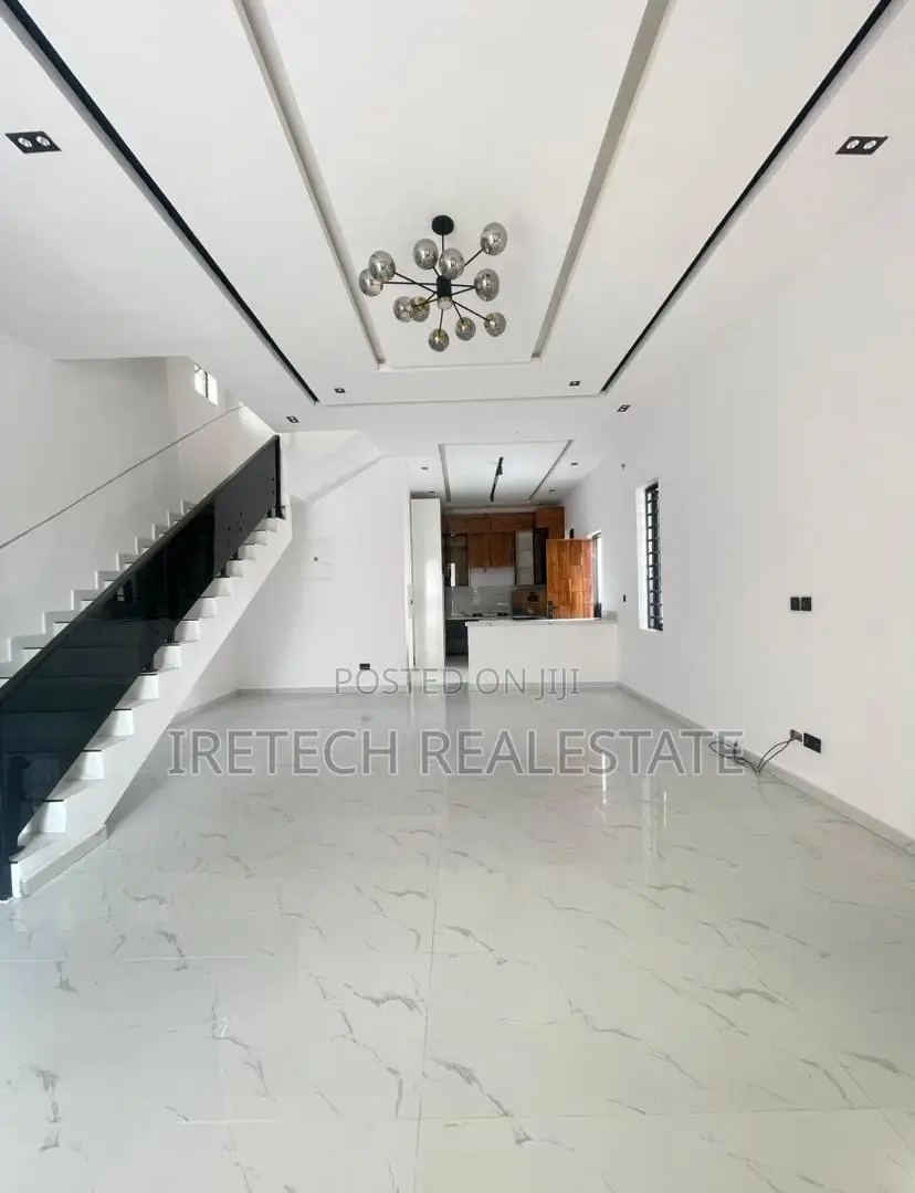 3bdrm Duplex in Ajah Secured Estate, Olokonla for sale in Olokonla