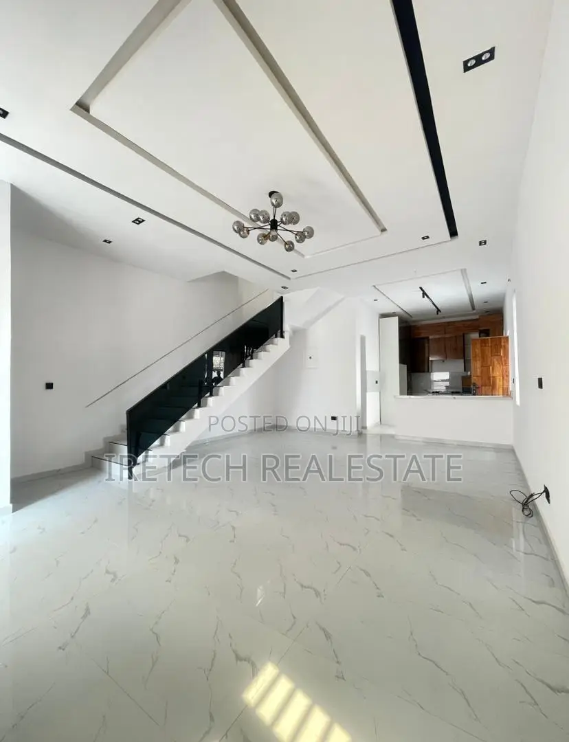 3bdrm Duplex in Ajah Secured Estate, Olokonla for sale in Olokonla